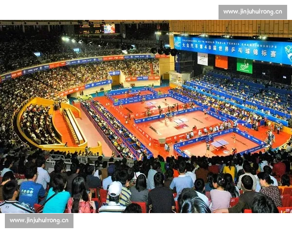 乒乓球比赛精彩纷呈运动员技艺对决激烈碰撞点燃观众热情